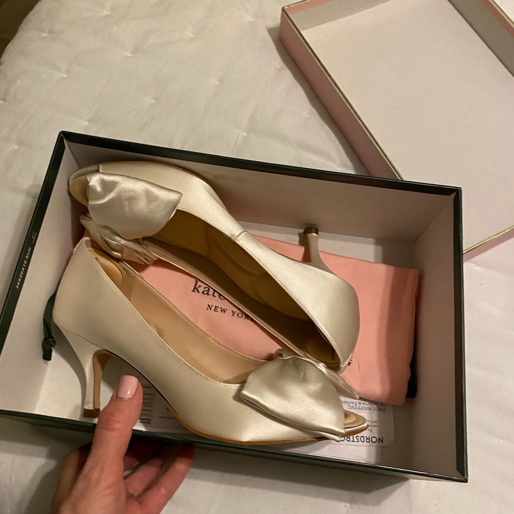 Kate spade New York Women’s Crawford Pumps,